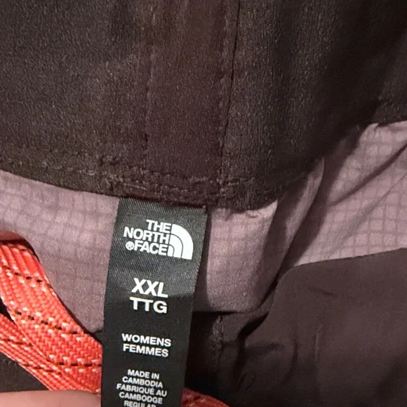 The North Face Men's Brown and Gray Cargo Pants - Picture 2 of 5